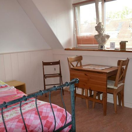 B&B Macbed Checkin-Time 1700-1800 Or Request Before You Book Alkmaar Dış mekan fotoğraf